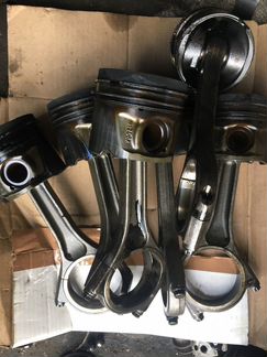 Поршень Citroen Peugeot Land Rover 2.7 HDI