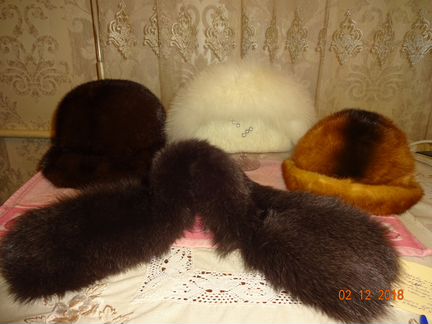 Шапки меховые женские