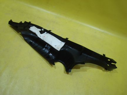 Накладка колесной арки Правая Мазда 3 BM -17г Хэтч