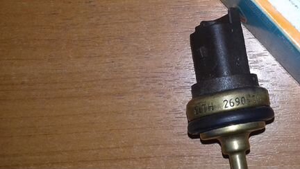 Датчик температура охлаждающей жидкости