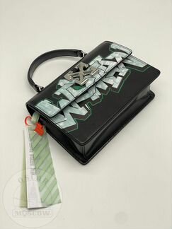 Женская кожаная сумка от Off-White с принтом