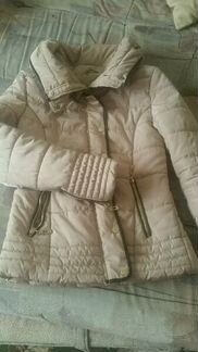 Куртка зима, теплая с красивым золотисто бежевым ц