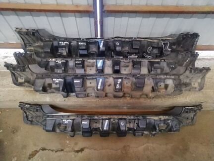 Peugeot 408 с 2012г Усилитель бампера задний