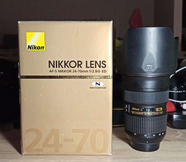 Объектив nikon 24-70