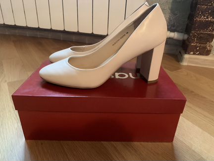 Туфли mascotte бежевые лодочки