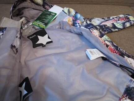 Новый костюм Molo 92 р