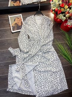Стильное платье