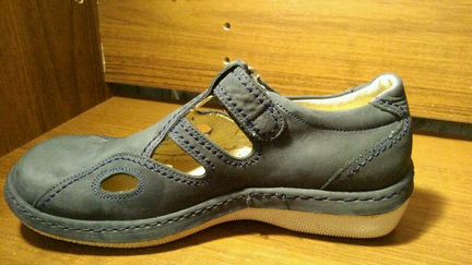 Ботинки для девочки новые