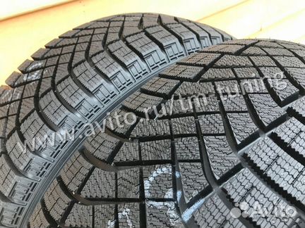 Pirelli ICE zero FR 285/60 R18