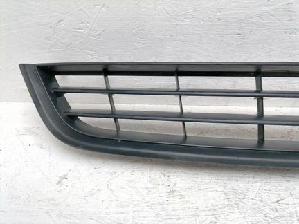Решетка бампера передняя Volkswagen Passat Cc 2011