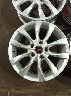 Диски бу литые R16 S на Renault