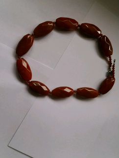 Ожерелье из сердолика