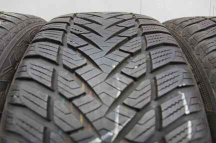 Шины зима 2254517 gооdyеаr.Ultrаgrip rft