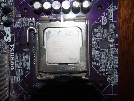 Материнская плата ECS 945GZT-M V 1.0 + Pentium 4