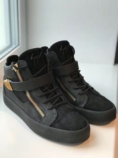 Giuseppe Zanotti Carter