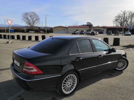 Mercedes-Benz C-класс 1.8 AT, 2004, 270 000 км