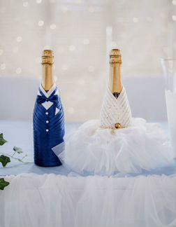 Свадебные костюмы для бутылок шампанского